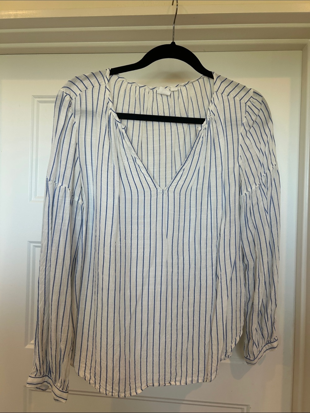 GAP White V-Neck Long Sleeve Top with Blue Stripes